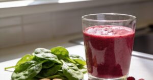 Meal replacement drinks: A nutritionist's guide to choosing the best shake