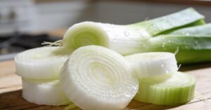 How to cook leeks: Easy recipes for roasted, pan-fried, and buttery leeks